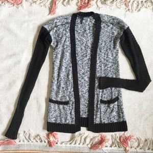 Lightly Loved ✨ Maurices Sweater Cardigan w/Sequin